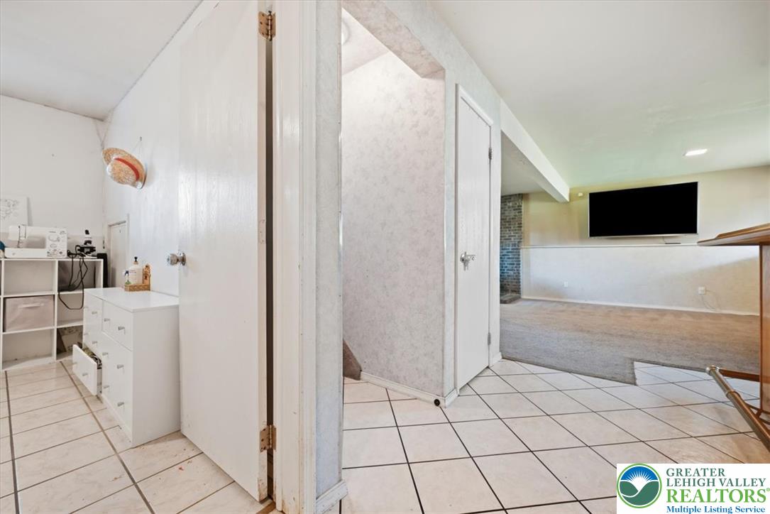 1112 Scott Street Property Photo 46