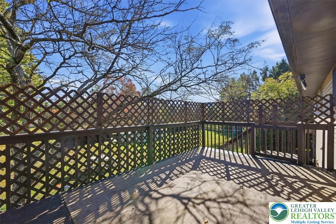 1112 Scott Street Property Photo 58