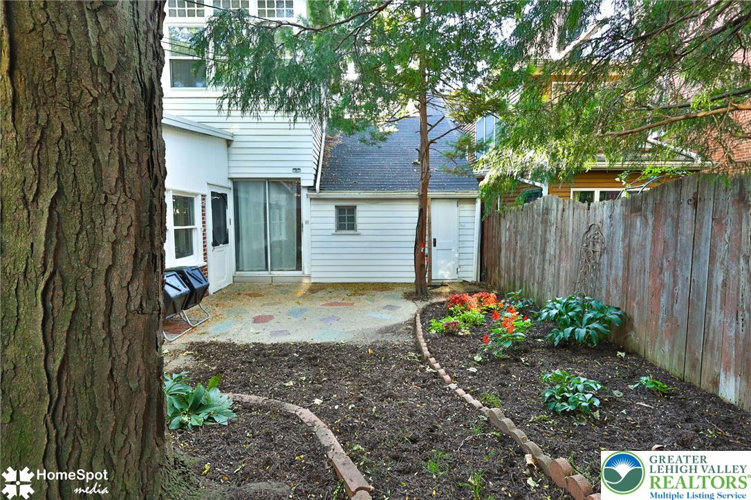 225 North 8th Street Property Photo 12