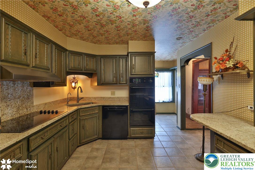 225 North 8th Street Property Photo 41