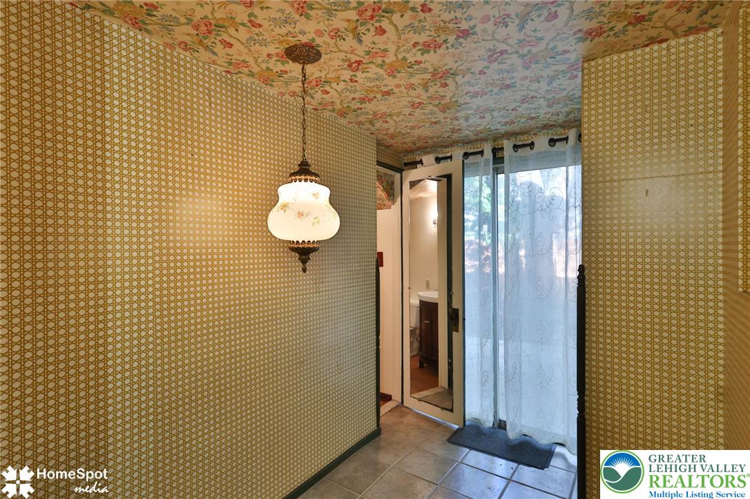 225 North 8th Street Property Photo 45