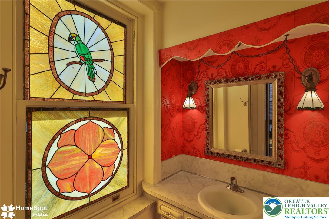 225 North 8th Street Property Photo 65