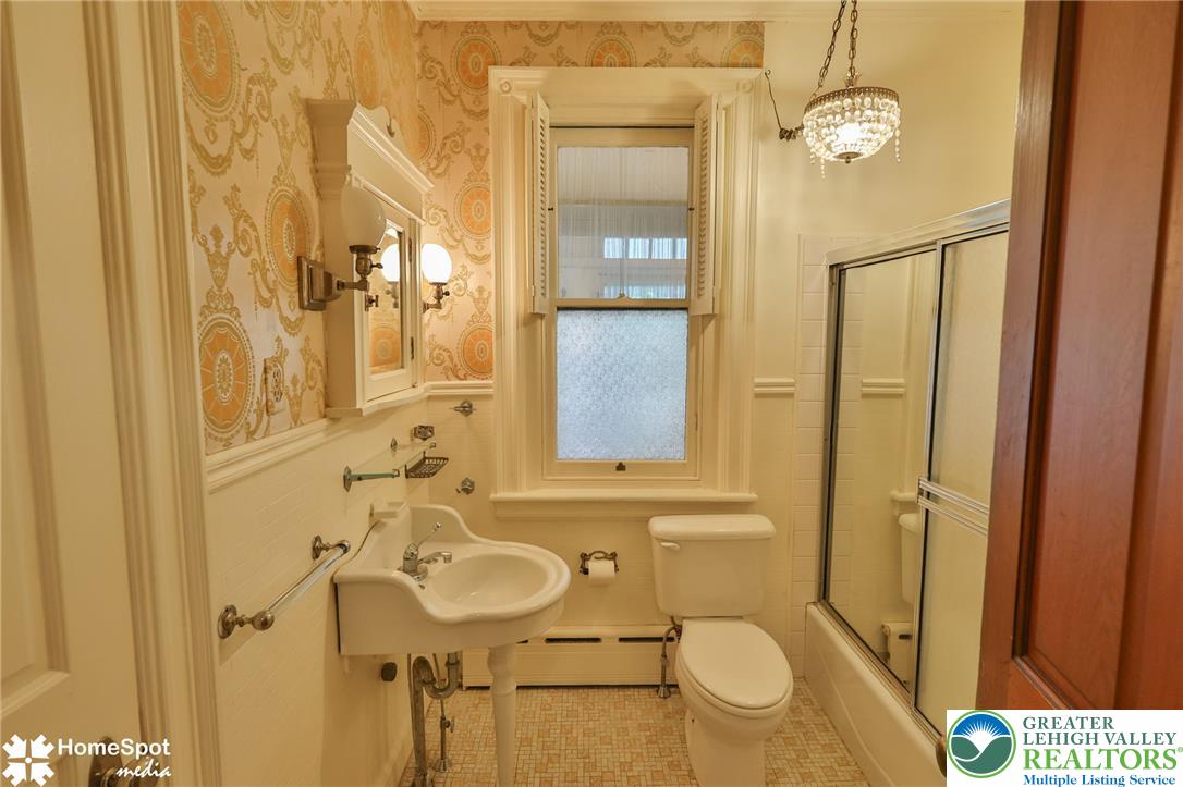 225 North 8th Street Property Photo 70