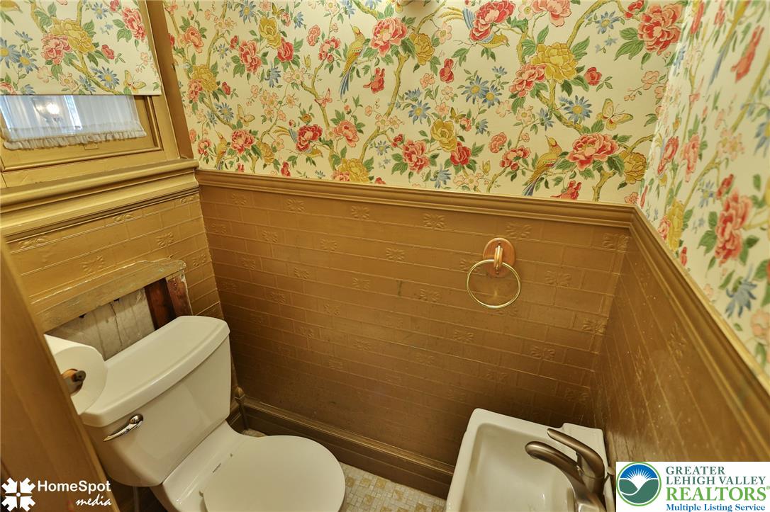 225 North 8th Street Property Photo 76