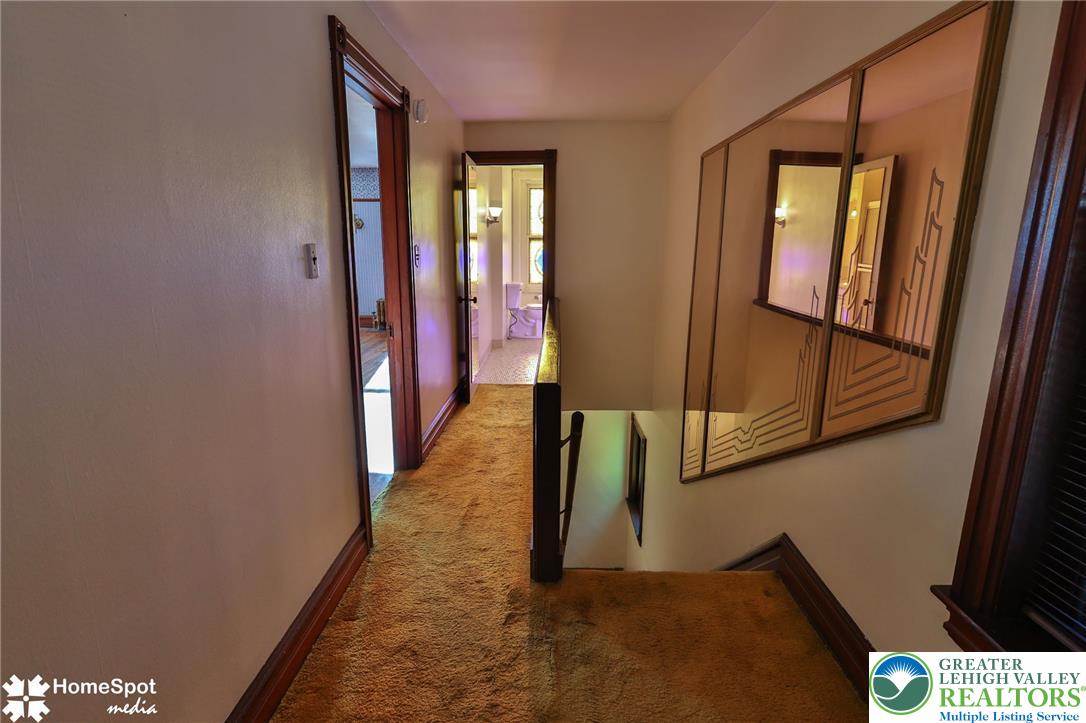 225 North 8th Street Property Photo 77