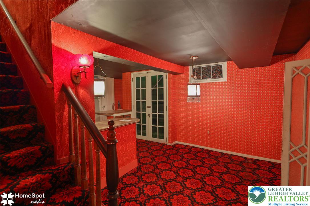 225 North 8th Street Property Photo 90