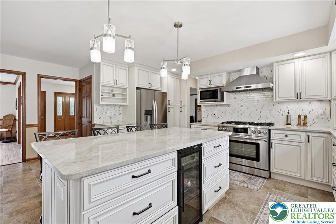 2101 Schroettner Circle Property Photo 4
