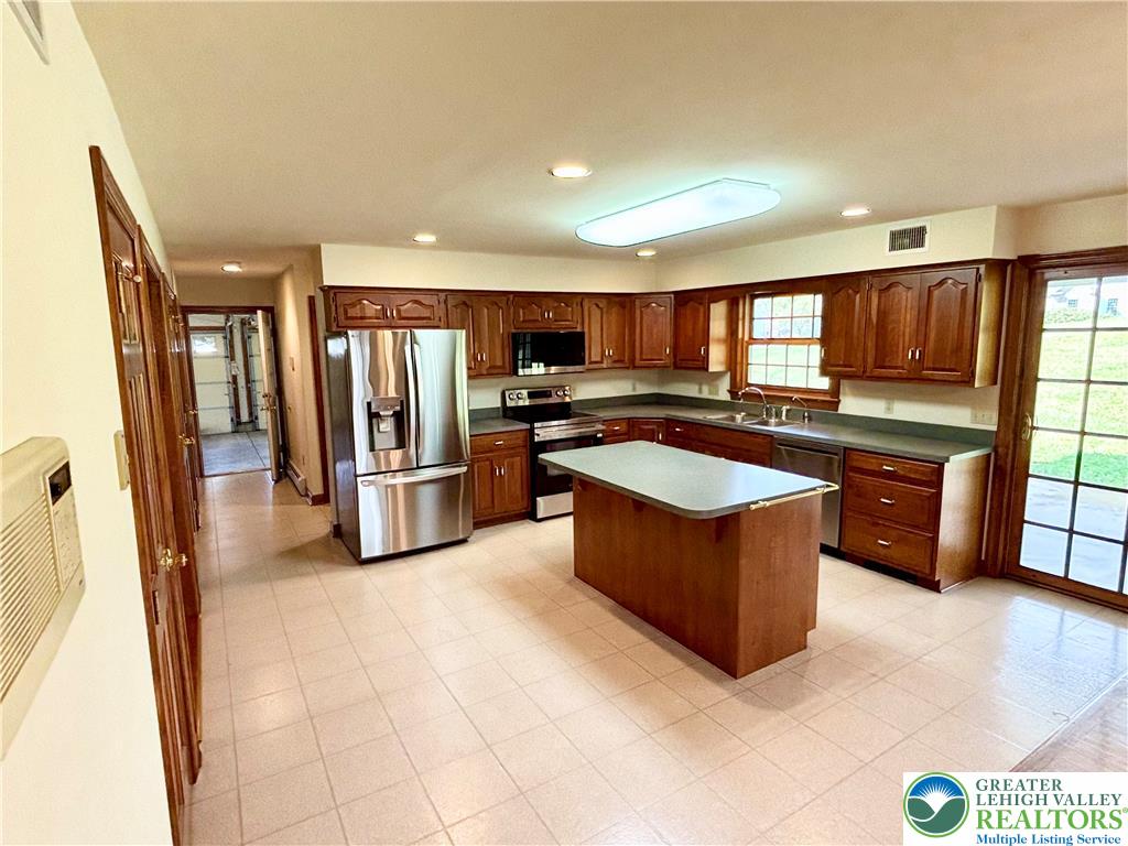 3511 Neffs Laurys Road Property Photo 4