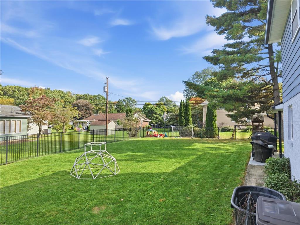 1537 Winthrop Avenue Property Photo 80