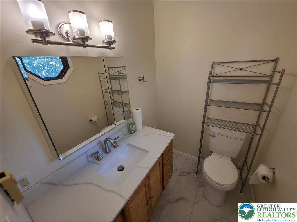 224 Tree Top Terrace Property Photo 28