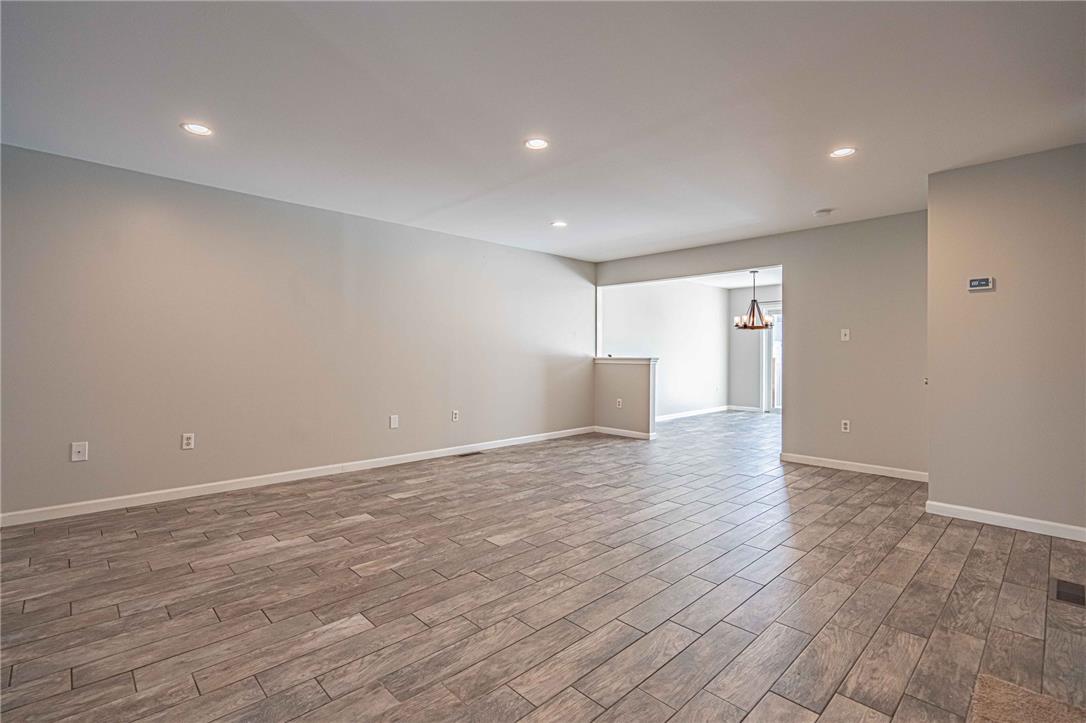 1698 Brookstone Drive Property Photo 4