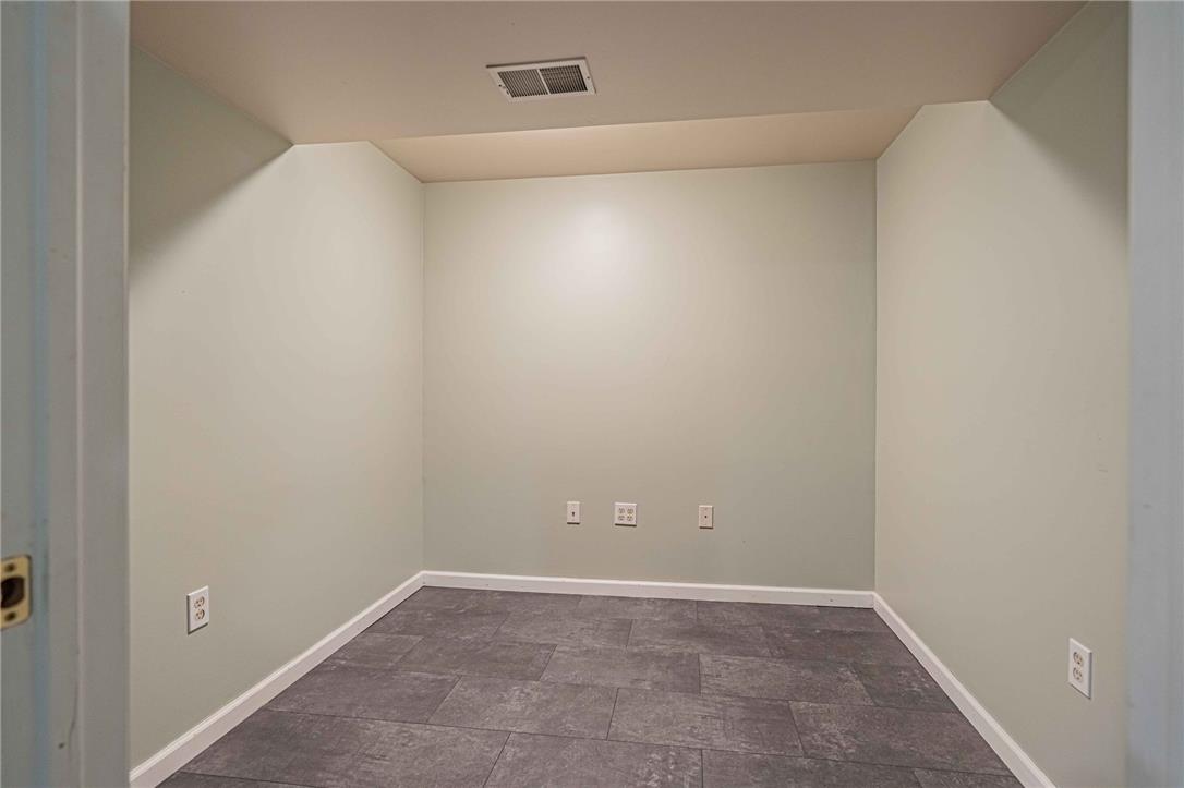1698 Brookstone Drive Property Photo 29