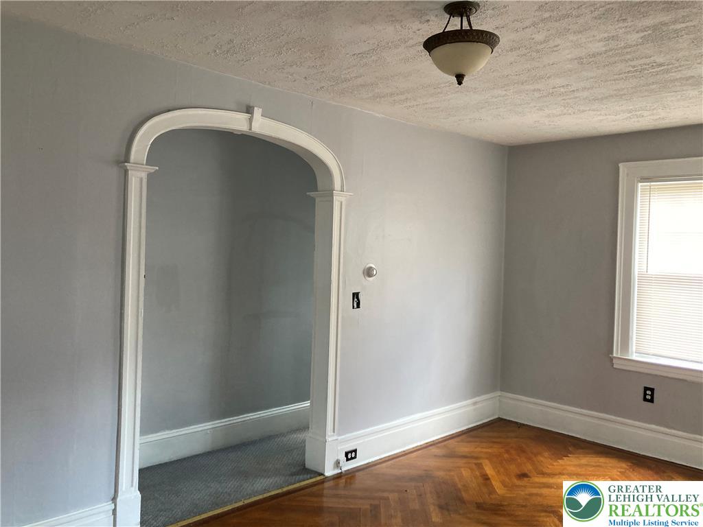 1110 Bushkill Street Property Photo 17