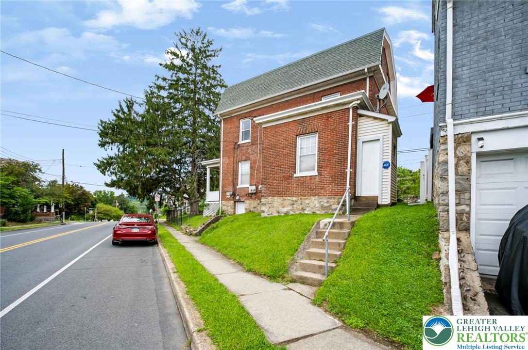 1110 Bushkill Street Property Photo 33