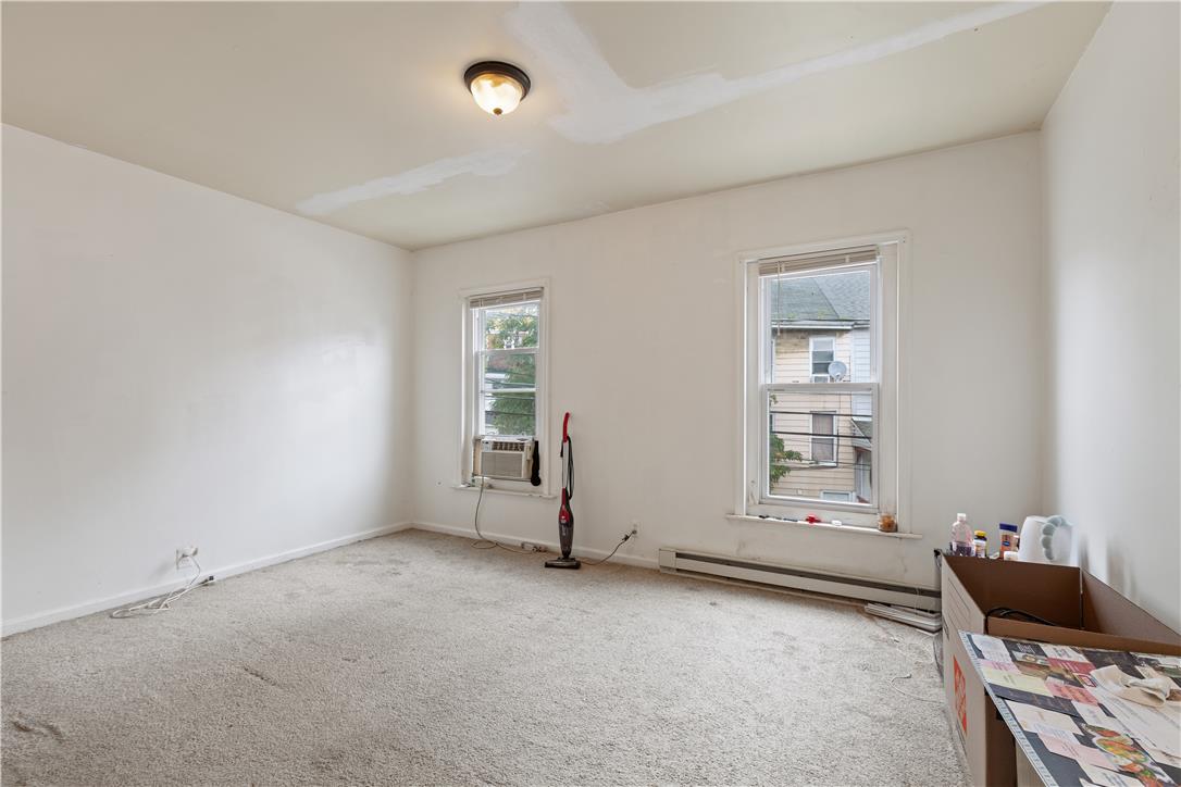 946 Jackson Street Property Photo 12