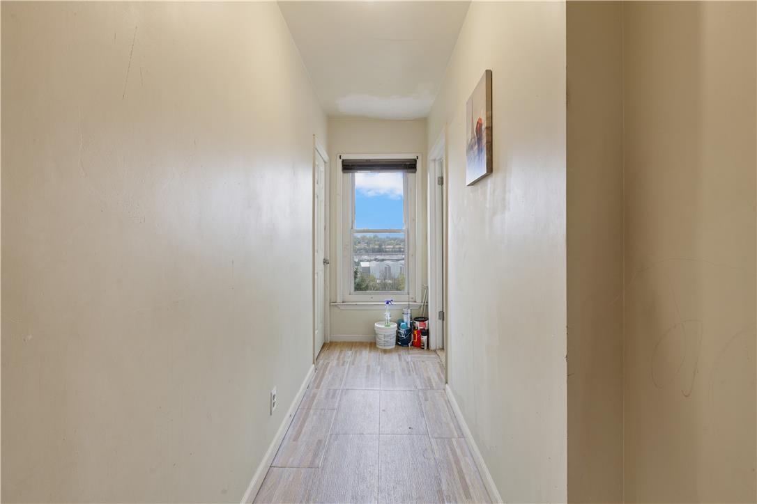 946 Jackson Street Property Photo 15