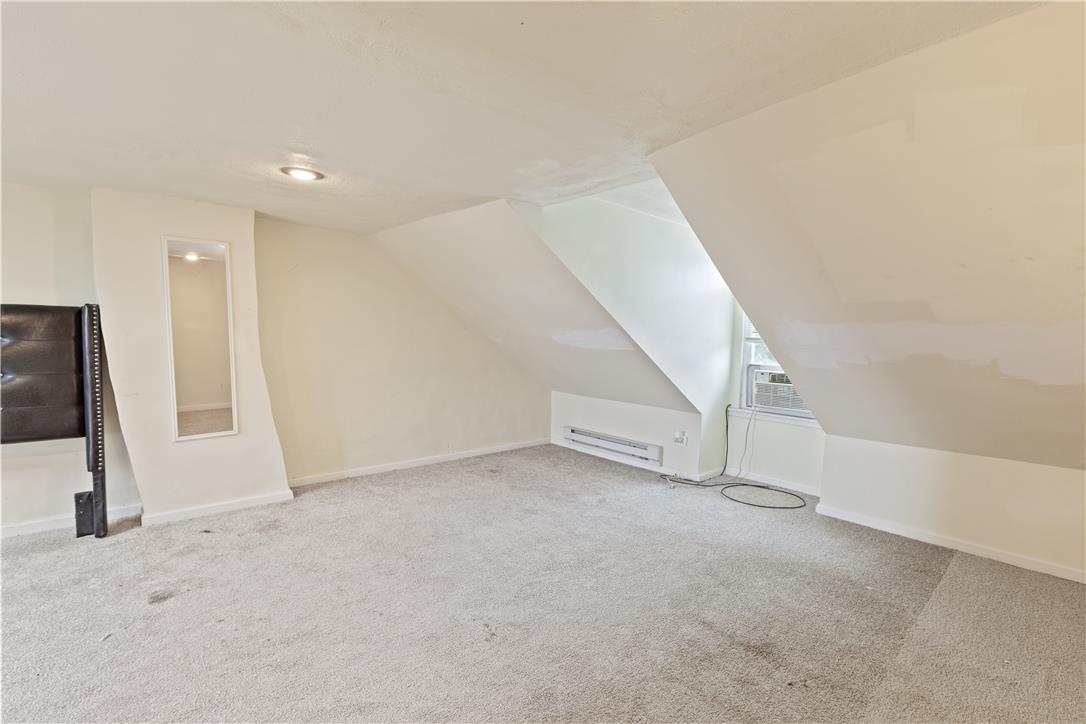 946 Jackson Street Property Photo 18