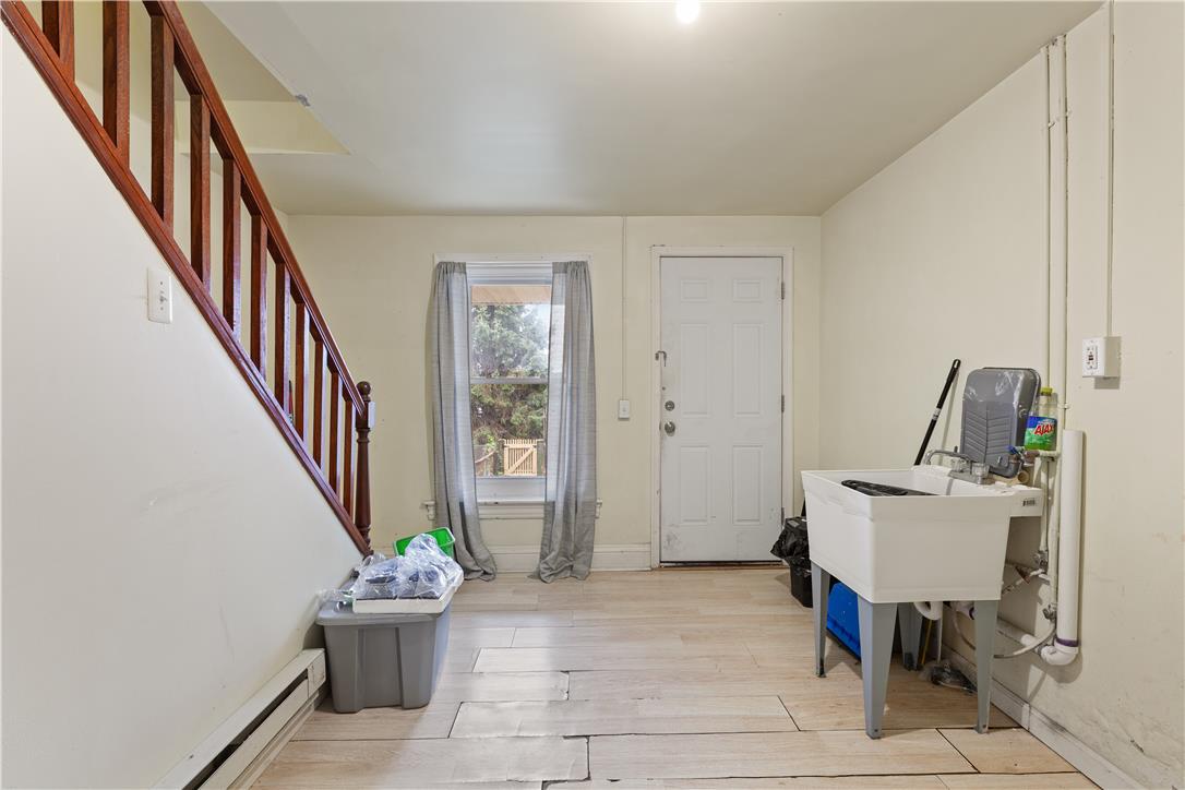 946 Jackson Street Property Photo 22