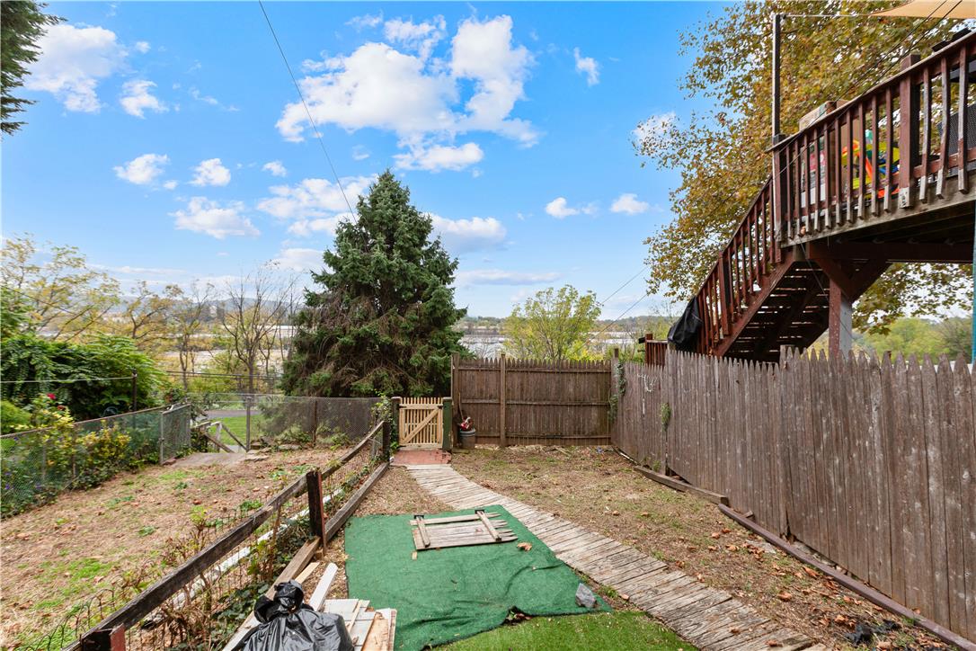 946 Jackson Street Property Photo 25