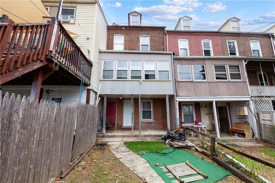 946 Jackson Street Property Photo 27