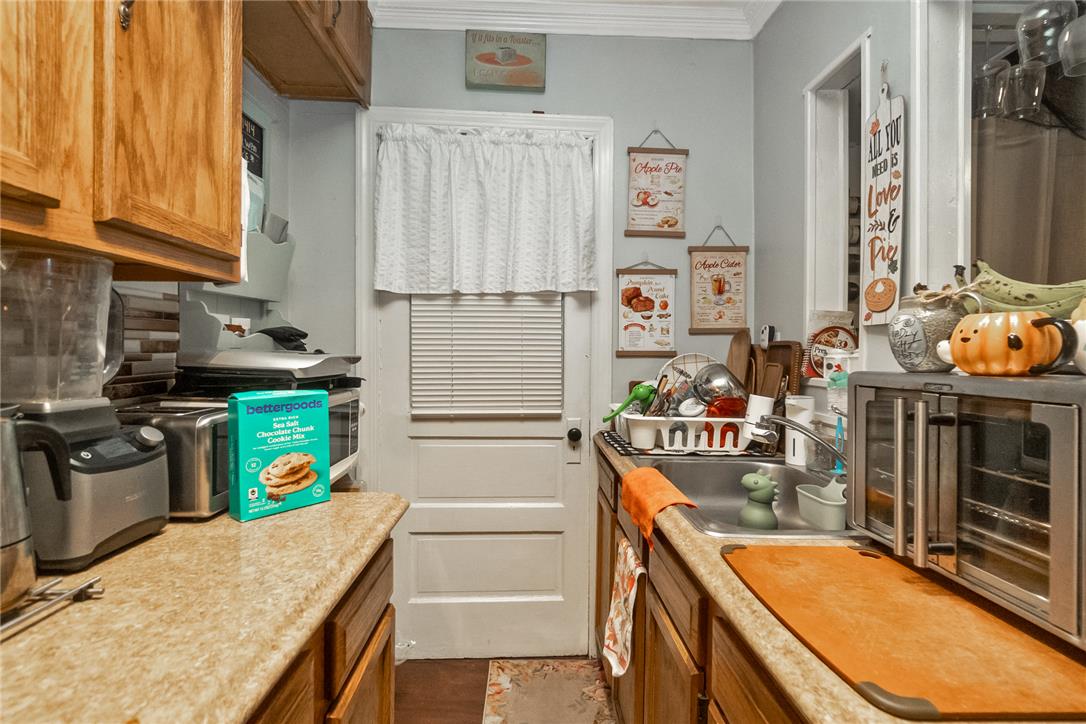 1016 Spring Garden Street Property Photo 11