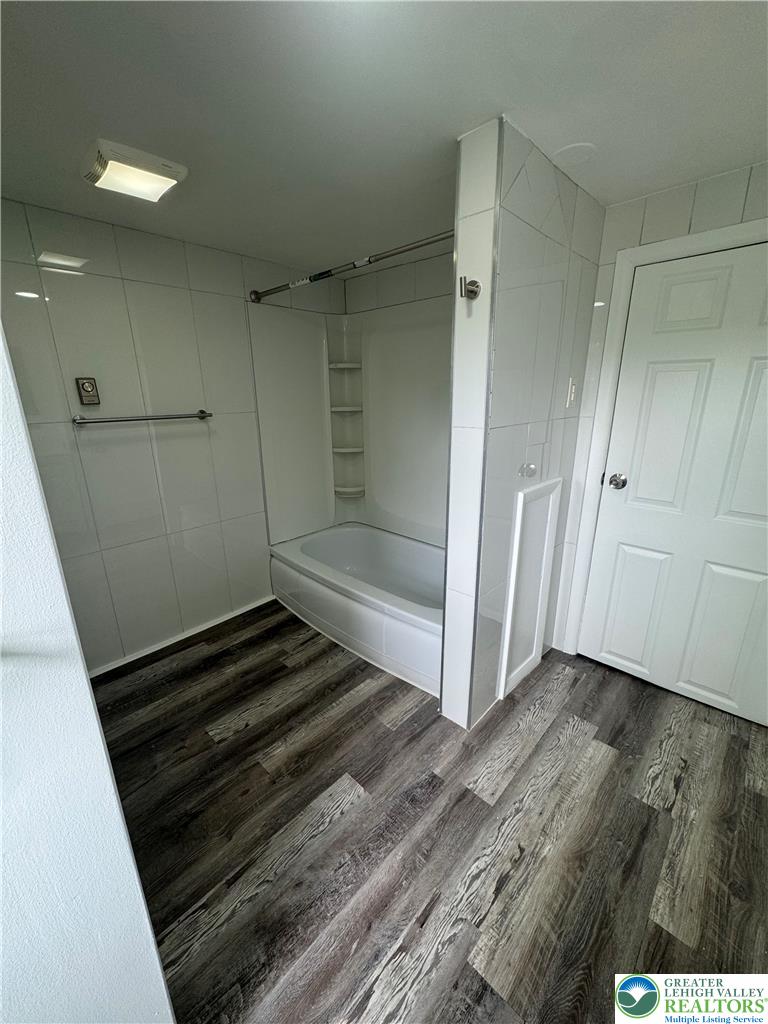 2354 Albright Avenue 2 Property Photo 10