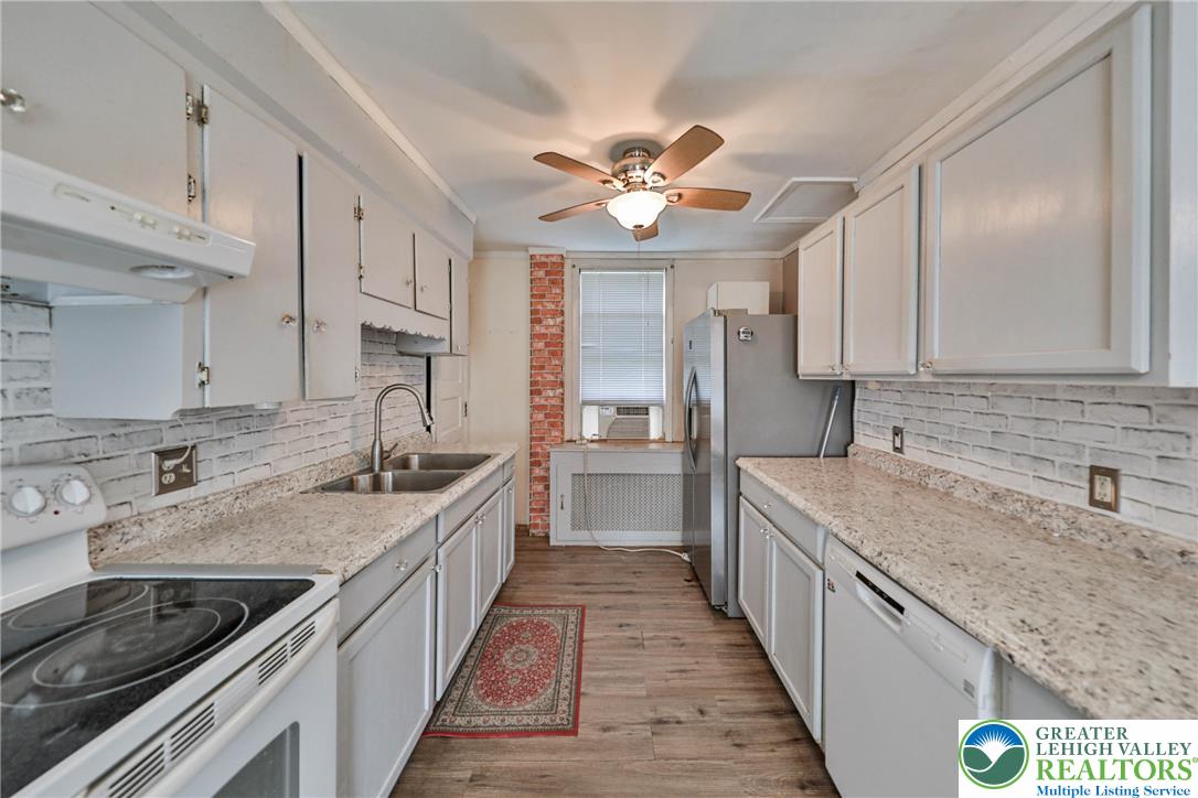 30 Cherry Street Property Photo 18