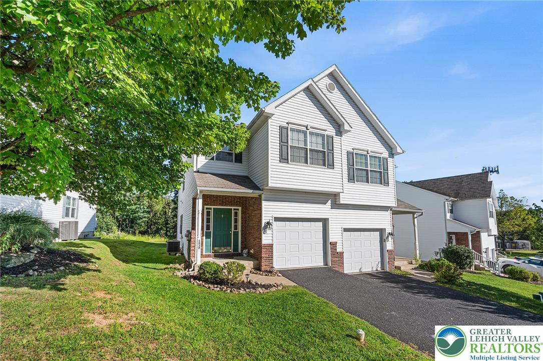 1537 Crest Park Court Property Photo 1