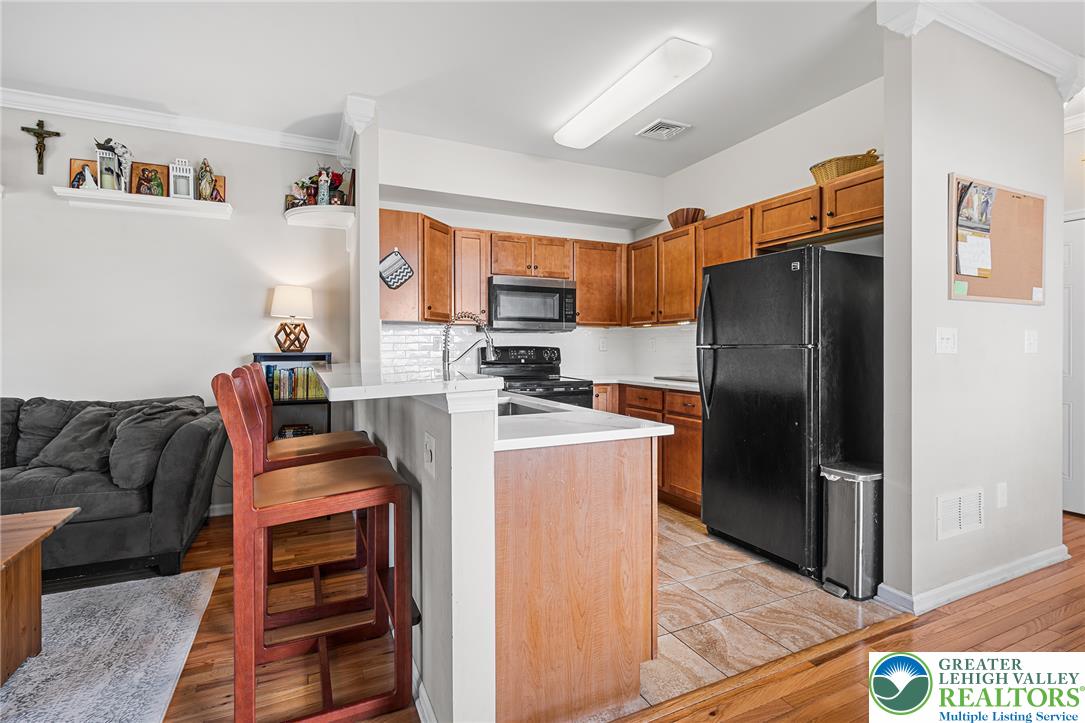 1537 Crest Park Court Property Photo 11