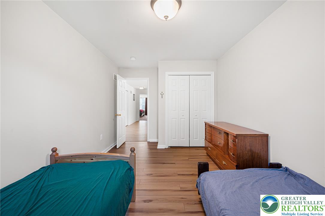 1537 Crest Park Court Property Photo 22