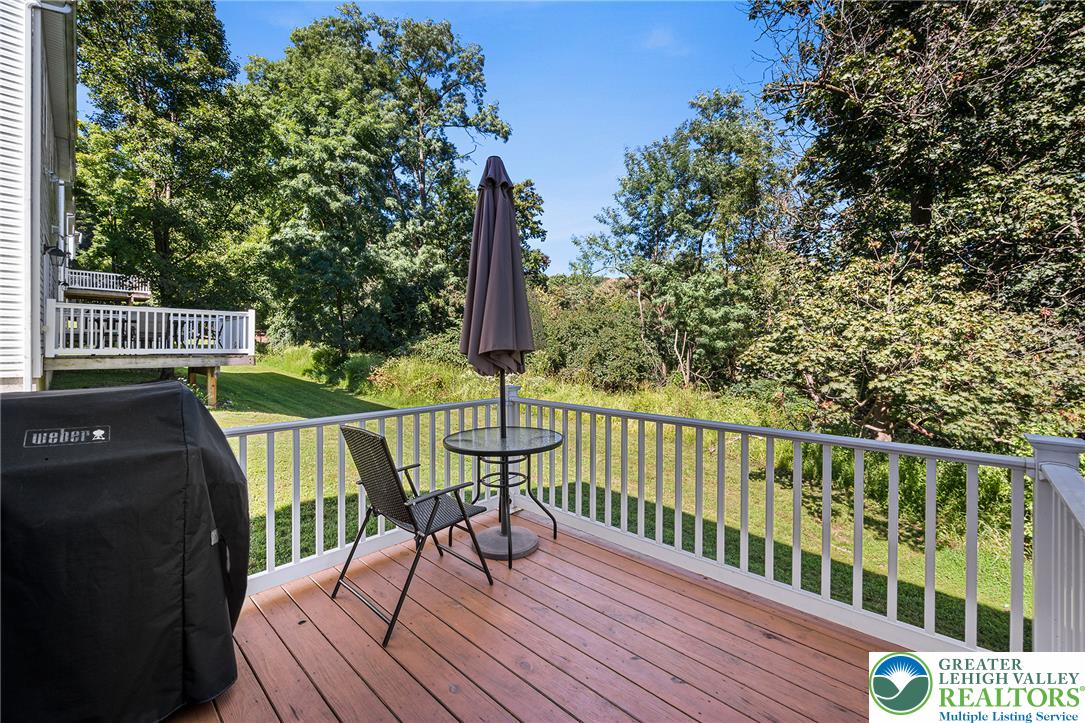 1537 Crest Park Court Property Photo 29