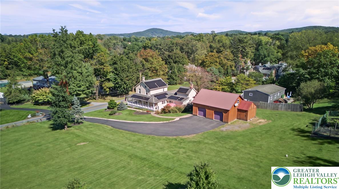 1440 Spring Valley Road Property Photo 3