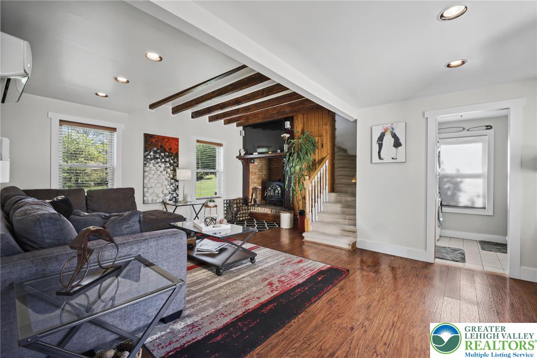 1440 Spring Valley Road Property Photo 8
