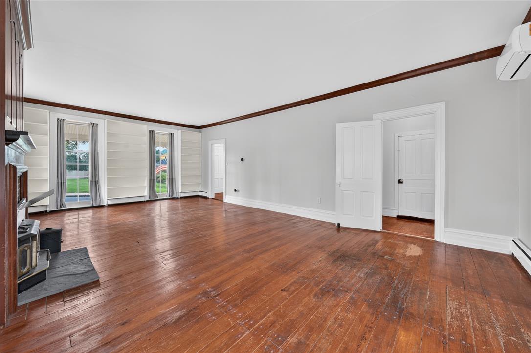 319 27th Street Property Photo 11