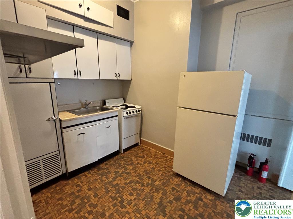 809 West Linden Street 1 Property Photo 9