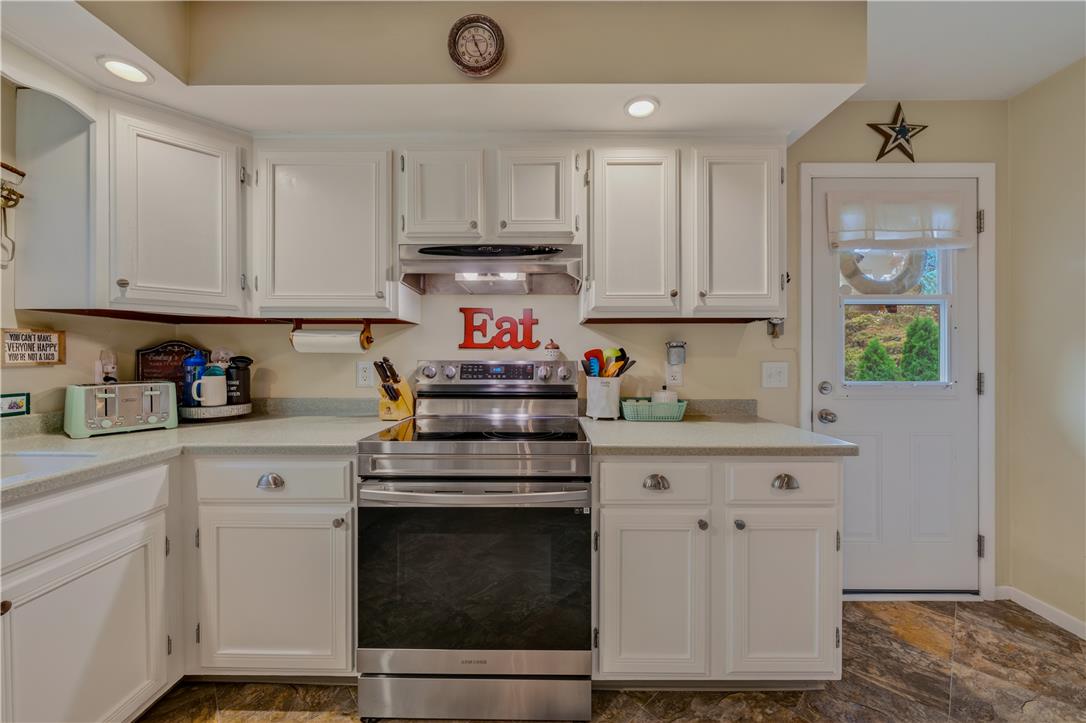 3943 Kenrick Drive Property Photo 17