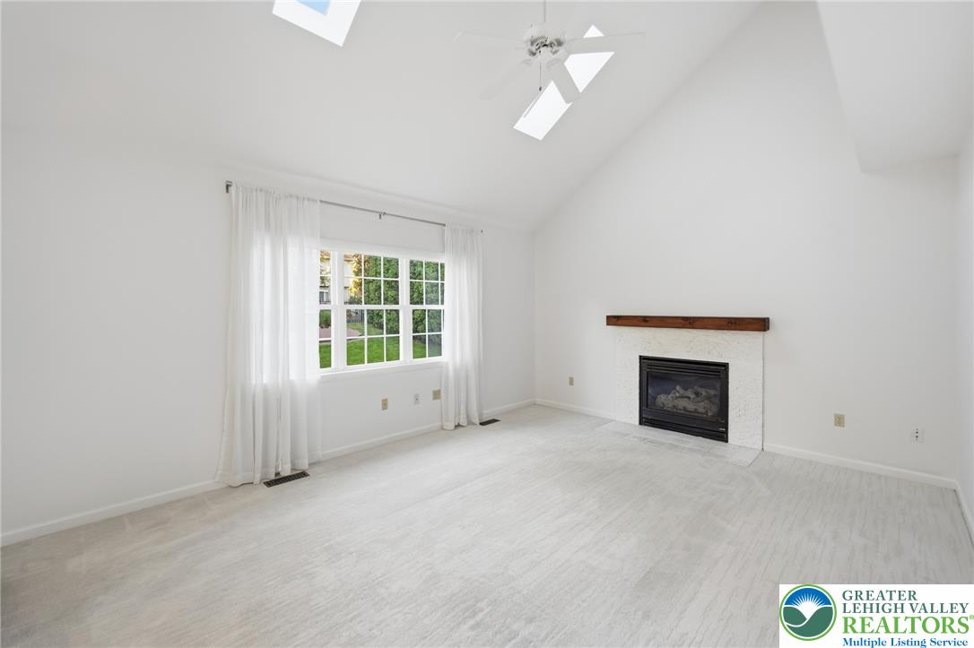 4870 Matts Drive Property Photo 12