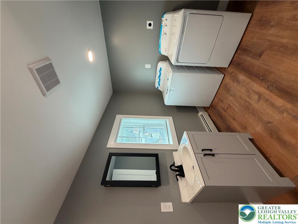 509 Centre Street Property Photo 10