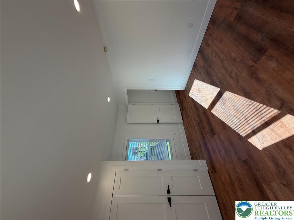 509 Centre Street Property Photo 15