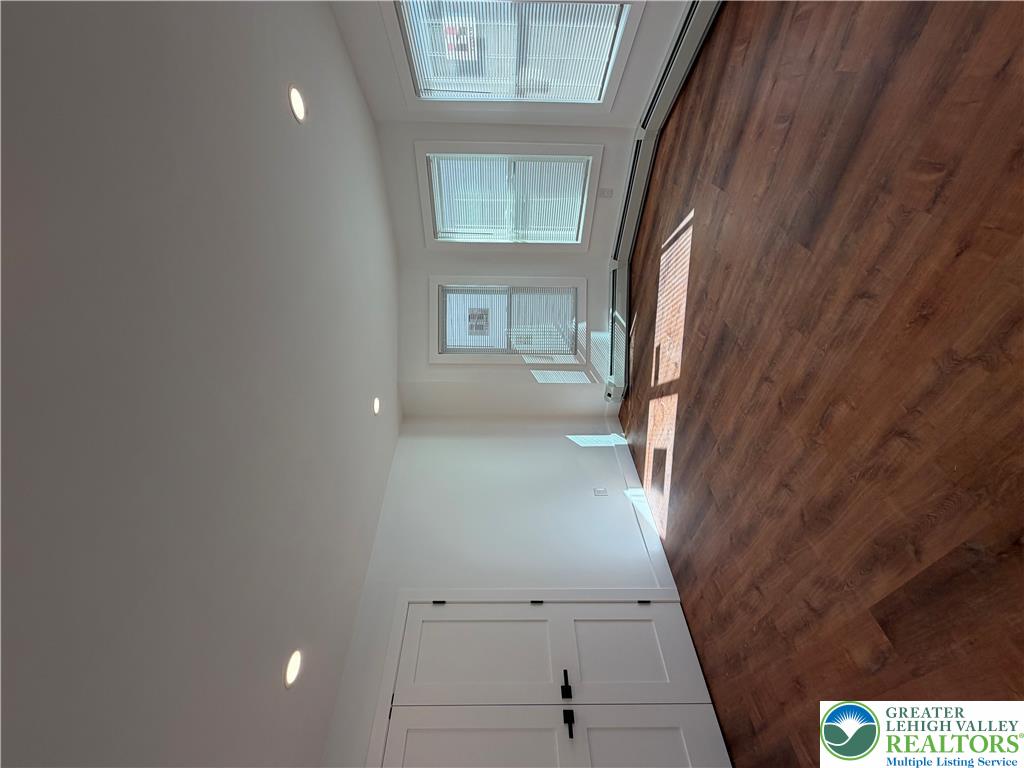 509 Centre Street Property Photo 18