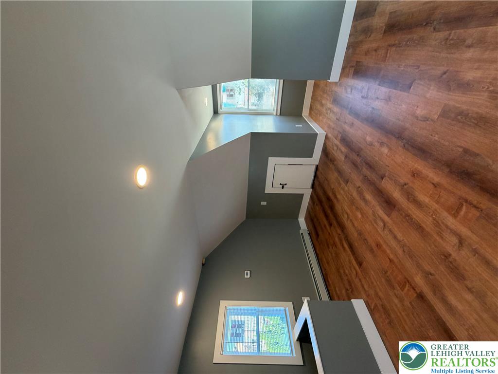 509 Centre Street Property Photo 27