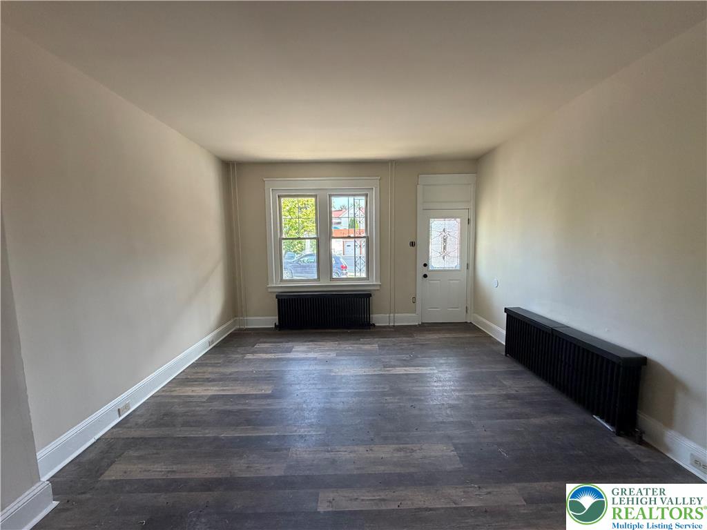 722 North Clewell Street Property Photo 7