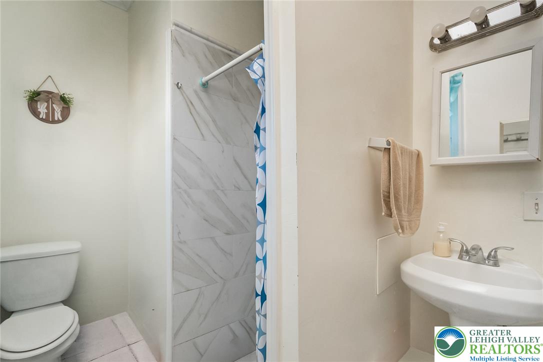 347 North 8th Street Property Photo 23