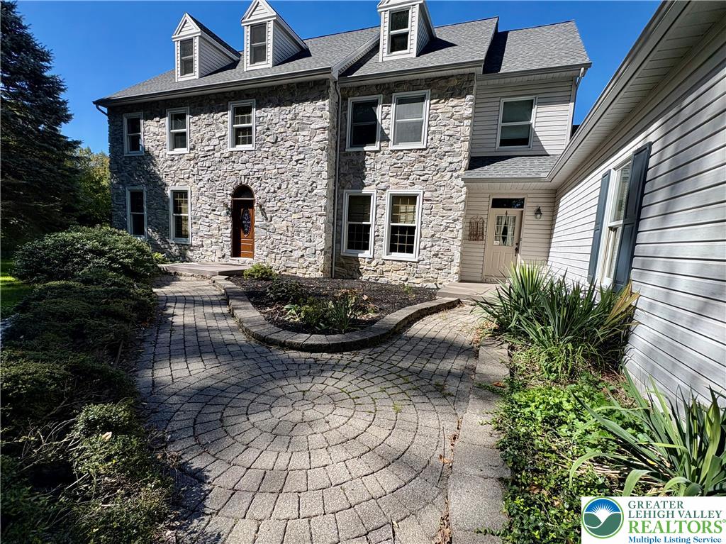 5008 Chestnut Hill Road Property Photo 3