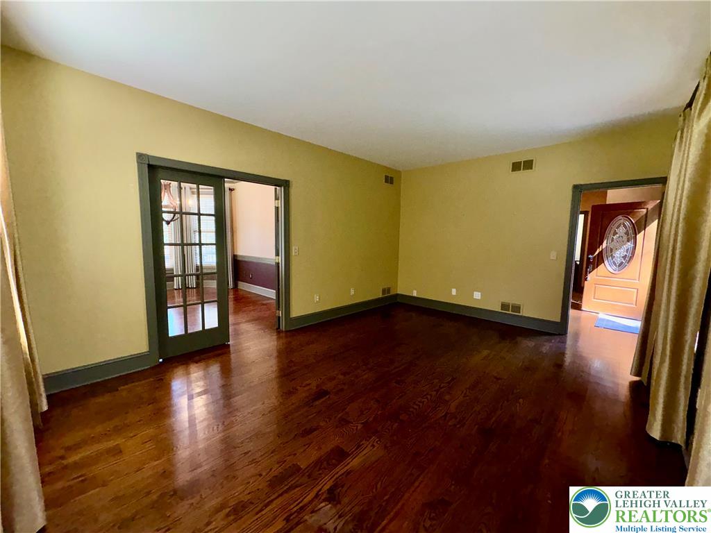 5008 Chestnut Hill Road Property Photo 10