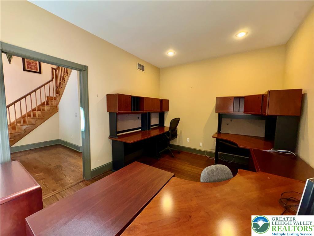 5008 Chestnut Hill Road Property Photo 11
