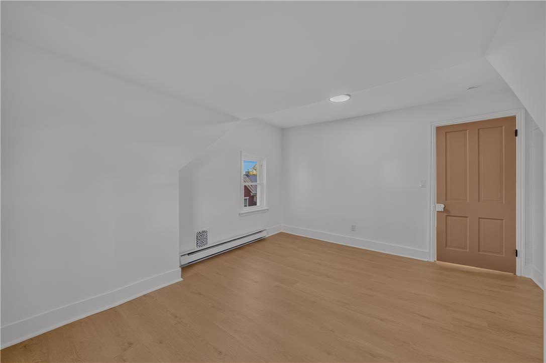 911 High Street Property Photo 32