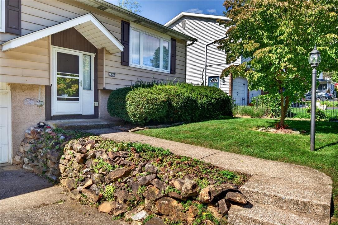 1420 Brook Avenue Property Photo 3