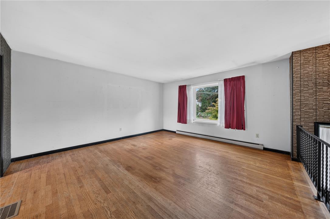 1420 Brook Avenue Property Photo 5