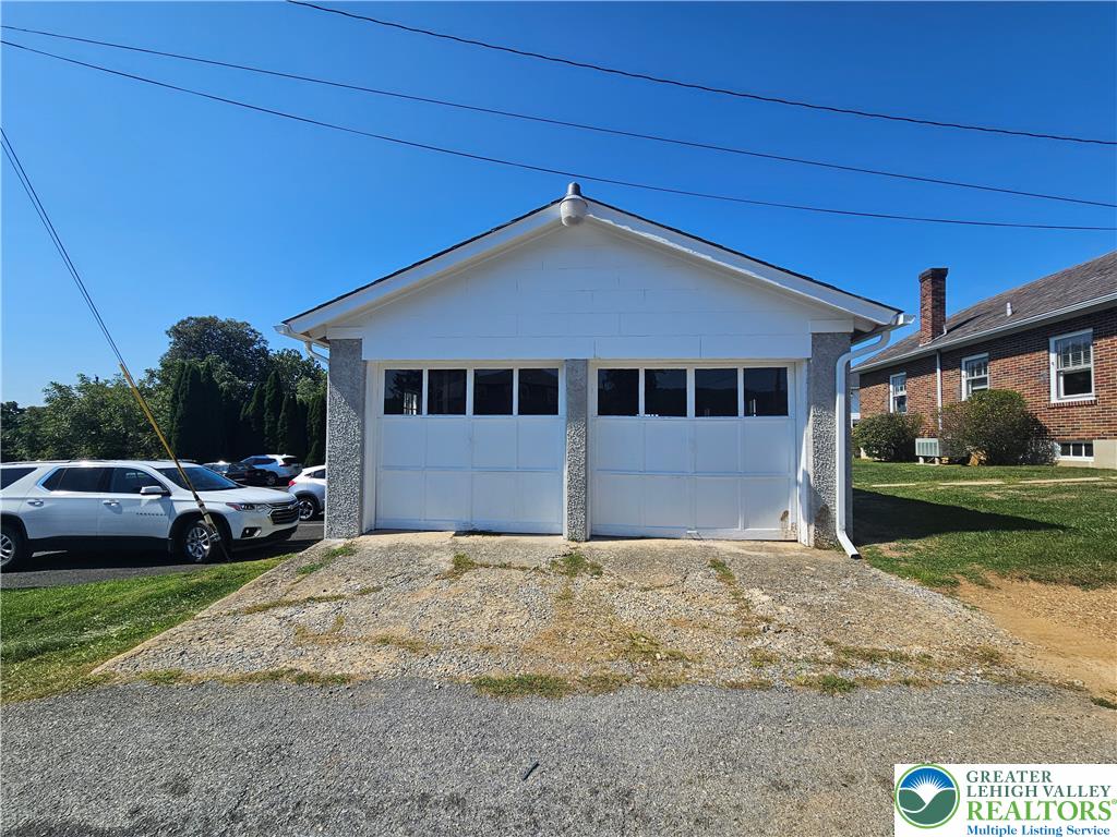 332 State Avenue Garage Property Photo 1